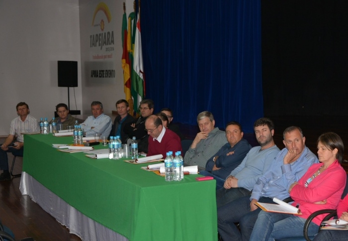 A necessidade dos ajustes de gestão financeira foi discutida no encontro em Tapejara (Foto: Gustavo 